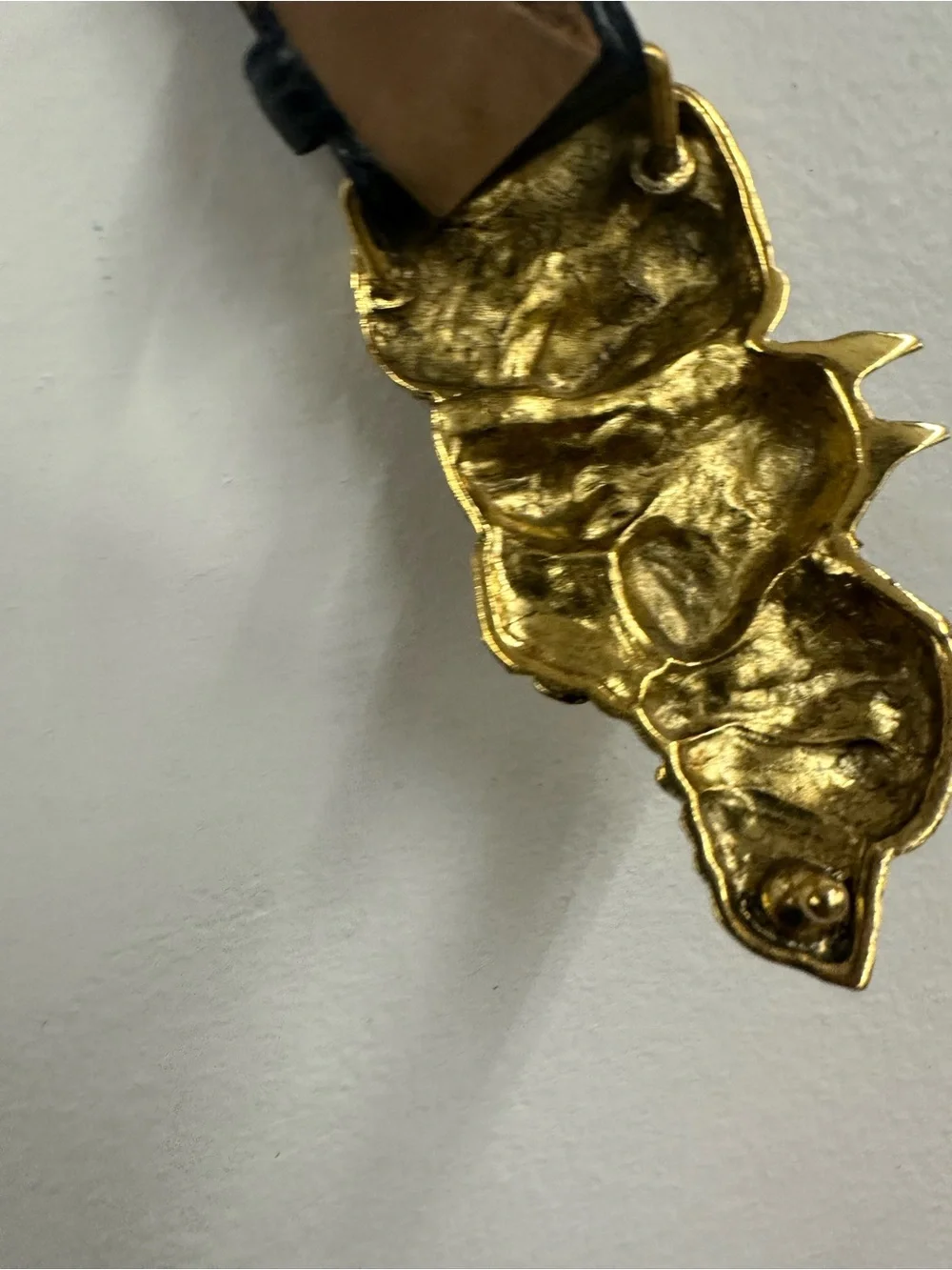 Gold color Animal dog Cluster genuine leather belt size medium by worth